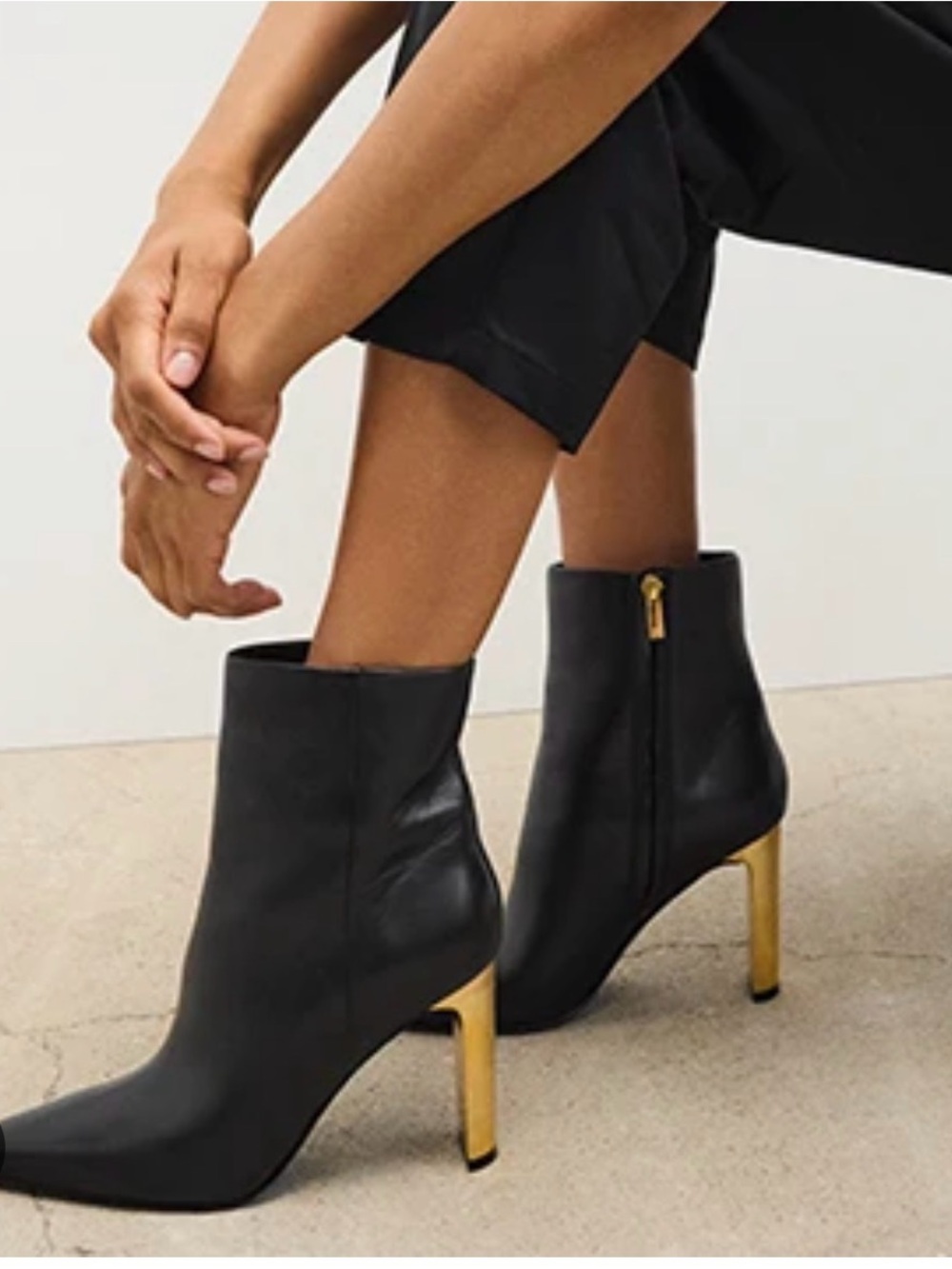 Marc Fisher Talyna Black Leather Ankle Boot Bootie Gold Block Heels NIB Size 9